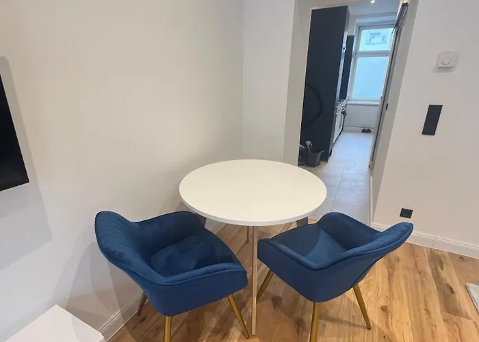 Kingsize Bed Blue-yellow- Neflix Διαμέρισμα